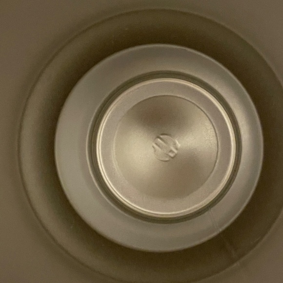 Stanley X Love Shack Fancy Quencher Happy Thoughts H2.0 Tumbler 40 oz Purple - Picture 3 of 4